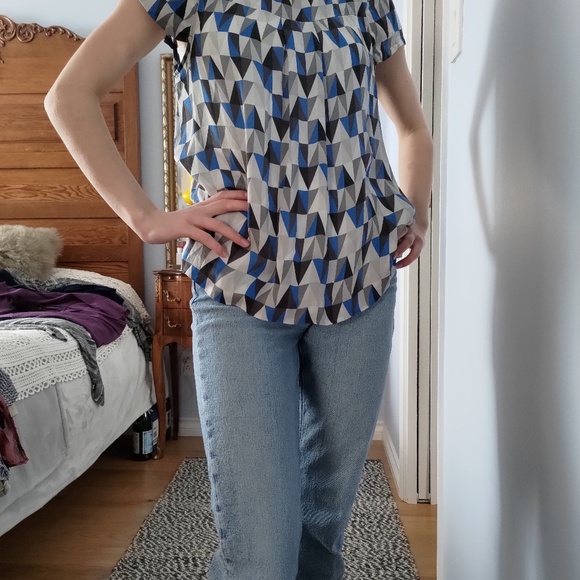 Geometric silk top - Picture 2 of 4